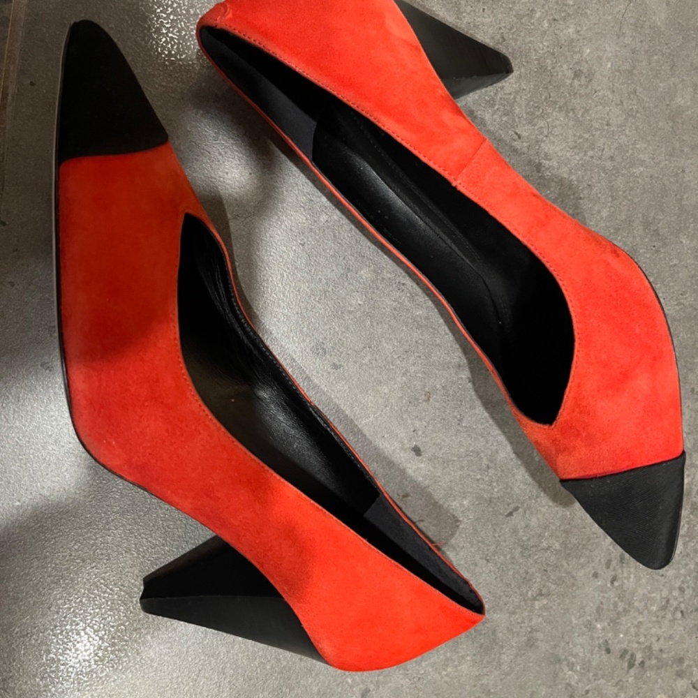 Sandro Orange and Black Heels - Picture 3 of 14
